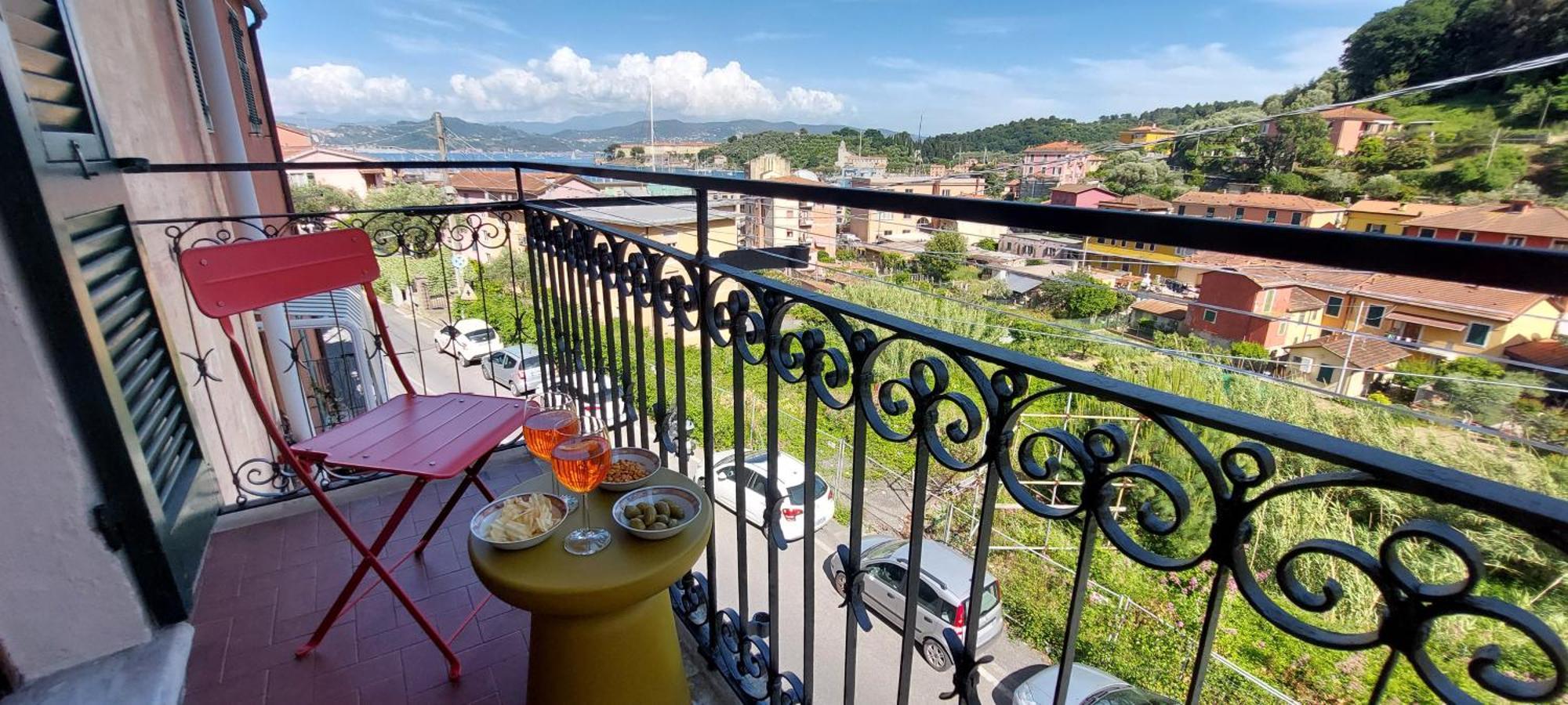 Moderno Appartamento Vista Mare, Con Parcheggio Privato Портовенере Екстериор снимка